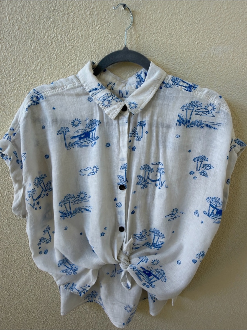 Sonoma White Shirt with Blue Print